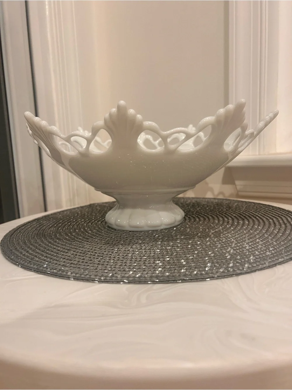 Vintage 1950s-60s Westmoreland White Milk Glass Bowl Ring & Petal Footed